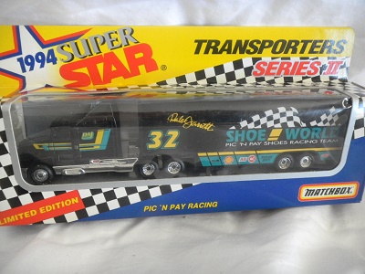 1994 Dale Jarrett NASCAR Diecast 32 Shoe World Hauler Transporter 1:87 Matchbox Super Star 1