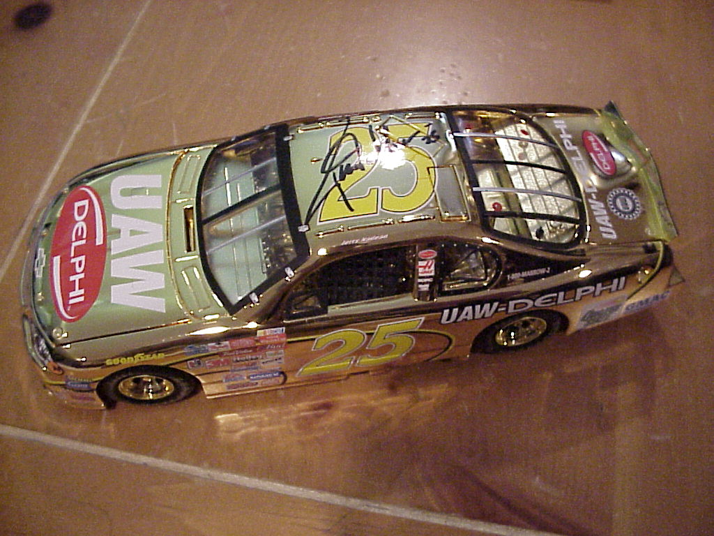 2001 Jerry Nadeau NASCAR Diecast 25 UAW Delphi CWC 1:24 Team Caliber Owners Gold 1