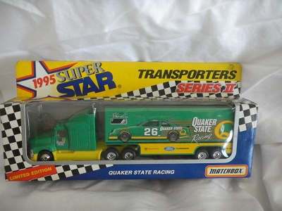 1995 Steve Kinser NASCAR Diecast 26 Quaker State Hauler Transporter 1:87 Matchbox Super Star 1