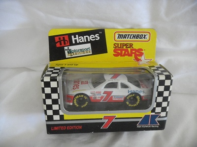 1993 Jimmy Hensley NASCAR Diecast 7 Hanes CWC 1:64 Matchbox Super Stars 1