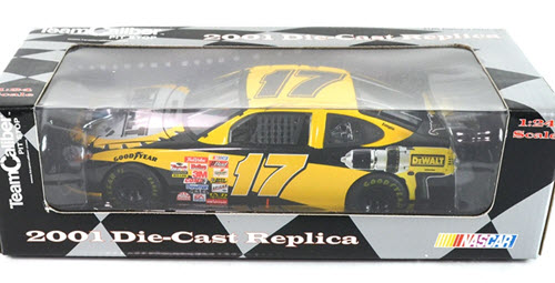 17 Matt Kenseth Diecast 2001 DeWalt Sawblade CWC 1:24 Team Caliber Pit Stop 1
