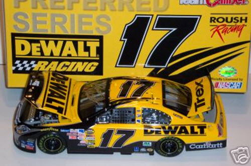17 Matt Kenseth Diecast 2006 DeWalt CWB Bank Team Caliber Preferred Autographed Signed 1