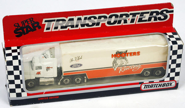 1992 Alan Kulwicki NASCAR Diecast 7 Hooters Hauler Transporter 1:64 Matchbox Super Star 1