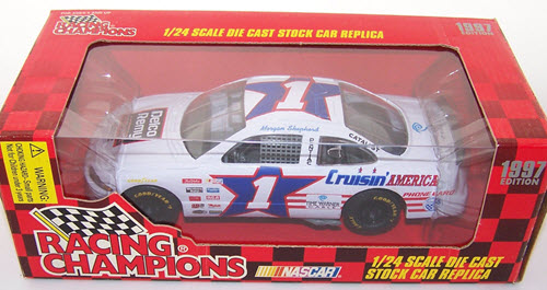 1997 Morgan Shepherd NASCAR Diecast 1 Delco Remy Crusin America CWC 1:24 Racing Champions 1997 Edition 1