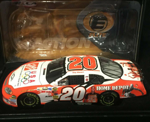 20 Tony Stewart Diecast 2004 NASCAR Olympic Sponsor Athens CWC 1:24 Action RCCA Elite 1