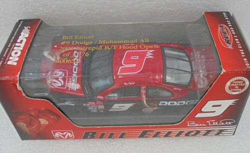 2001 Bill Elliott NASCAR Diecast 9 Muhammad Ali CWC 1:64 Action RCCA Club Car 1