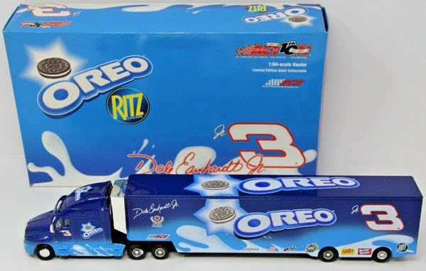 2002 Dale Earnhardt Jr NASCAR Diecast 3 Oreo Ritz Hauler Trailer Rig 1:64 Action ARC 1