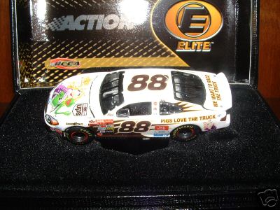 2002 Dale Jarrett NASCAR Diecast 88 Muppet Show Muppets Kermit Piggy CWC 1:64 Action RCCA Elite 2