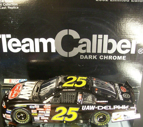 2002 Jerry Nadeau NASCAR Diecast 25 UAW Delphi CWC 1:24 Team Caliber Owners Dark Chrome 2