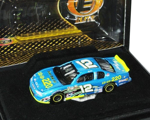 2002 Kerry Earnhardt NASCAR Diecast 12 Dial 10 10 220 CWC 1:64 Action RCCA Elite 1
