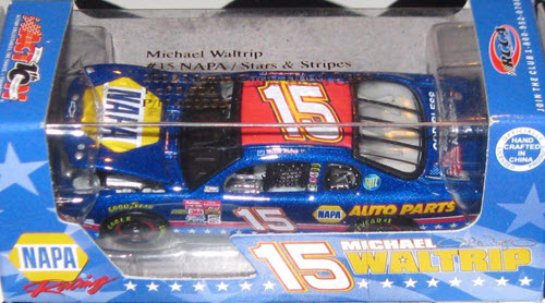 2002 Michael Waltrip NASCAR Diecast 15 NAPA Stars Stripes CWC 1:64 Action RCCA 1