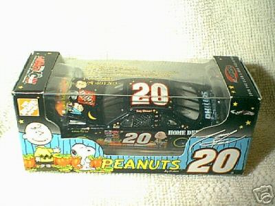 2002 Tony Stewart NASCAR Diecast 20 Peanuts Black Search For The Great Pumpkin CWC 1:64 Action RCCA Club Car 1