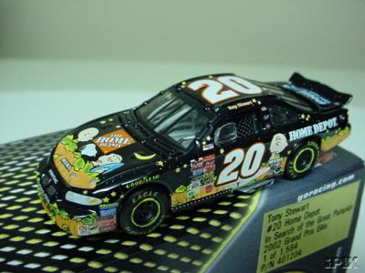 2002 Tony Stewart NASCAR Diecast 20 Peanuts Black Search For The Great Pumpkin CWC 1:64 Action RCCA Elite 1