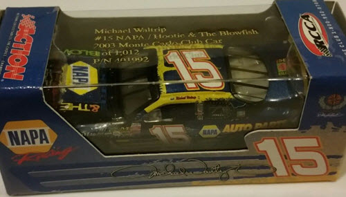 2003 Michael Waltrip NASCAR Diecast 15 Hootie Blowfish CWC 1:64 Action RCCA Club Car 1