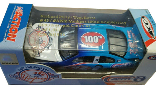 2003 Richard Petty Yogi Berra NASCAR Diecast 43 NY Yankees 100th Anniversary CWC 1:64 Action RCCA Club Car 1
