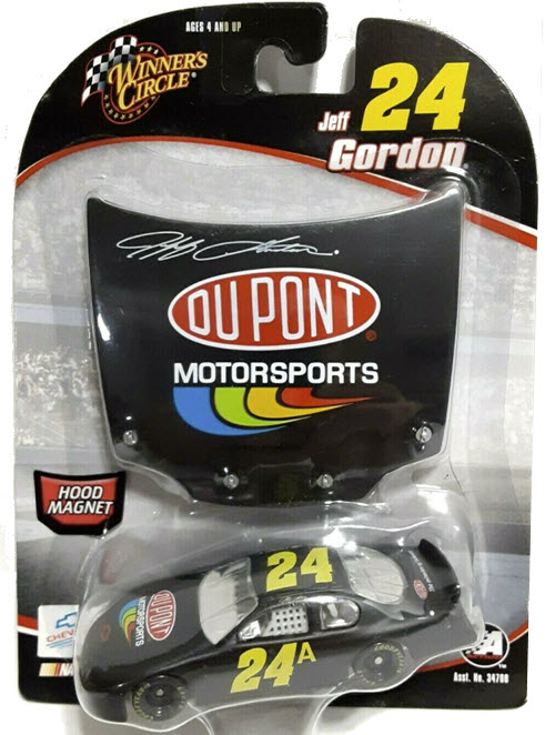 2005 Jeff Gordon NASCAR Diecast 24 DuPont Test Car CWC 1:64 Winners Circle Hood Magnet 1