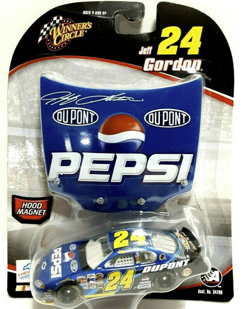 2005 Jeff Gordon NASCAR Diecast 24 Pepsi CWC 1:64 Winners Circle Hood Magnet 1
