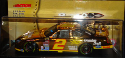 2005 Rusty Wallace NASCAR Diecast 2 Genuine Draft CWC 1:24 Action QVC RFO Gold 1