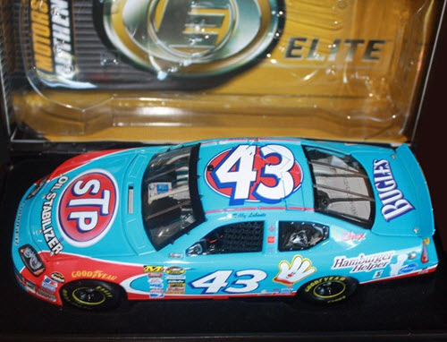 2006 Bobby Labonte NASCAR Diecast 43 STP CWC 1:24 Action RCCA ELite 2