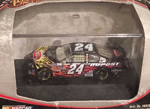 2006 Jeff Gordon NASCAR Diecast 24 DuPont Foose Hot Hues Custom Design CWC 1:87 Winners Circle 1