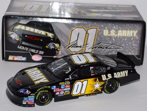2007 Mark Martin NASCAR Diecast 01 Army CWC 1:24 Action ARC GM Dealers 1
