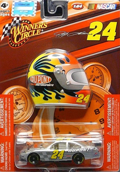 2009 Jeff Gordon NASCAR Diecast 24 HMS Hendrick 25th Anniversary Silver CWC 1:64 Winners Circle Helmet 1