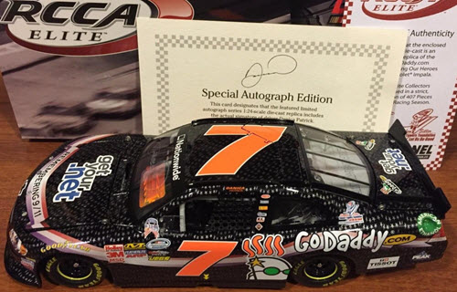 2011 Danica Patrick NASCAR Diecast 07 Honoring Our Heroes Salute CWC 1:24 Lionel Action RCCA Elite Autographed Signed 1