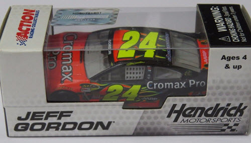 2013 Jeff Gordon NASCAR Diecast 24 Cromax Pro CWC 1:64 Lionel Action ARC 1