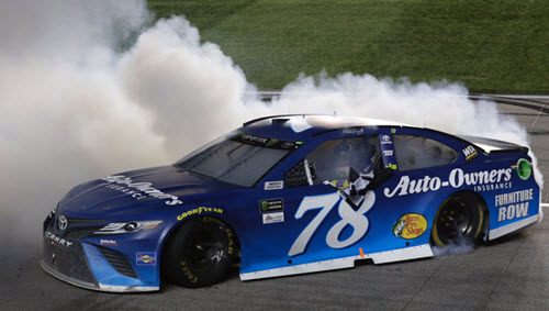 2017 Martin Truex Jr NASCAR Diecast 78 Auto Owners Kansas Win Raced Version CWC 1:24 Lionel Action RCCA Elite Liquid Color 98