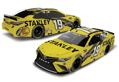 2021 Martin Truex Jr NASCAR Diecast 19 Stanley Tools CWC 1:24 Lionel Action ARC Color Chrome 99