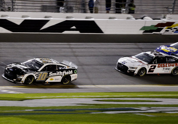 2023 Aric Almirola NASCAR Diecast 10 Smithfield Daytona Duel Win Raced Version CWC 1:64 Lionel Action ARC 99