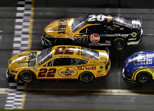 2023 Joey Logano NASCAR Diecast 22 Shell Pennzoil Daytona Duel Win Raced Version CWC 1:24 Lionel Action ARC 99