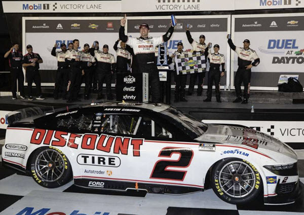 2025 Austin Cindric NASCAR Diecast 2 Discount Tire Daytona Duel Win Raced Version CWC 1:24 Lionel Action ARC 99