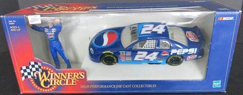 24 Jeff Gordon Diecast 1999 Pepsi CWC 1:24 Winners Circle with Figurine 1