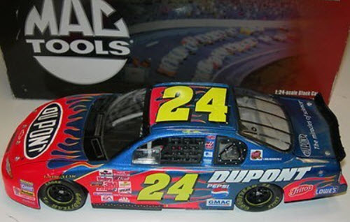 24 Jeff Gordon Diecast 2002 DuPont CWC 1:24 Action ARC MAC Tools 1