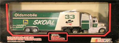 33 Skoal 1992 Hauler 1:64 RC