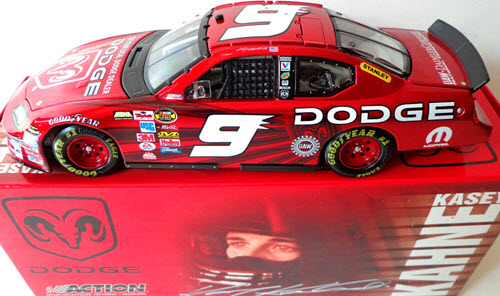 9 Kasey Kahne Diecast 2005 Dodge Dealers CWC 1:24 Action ARC Liquid Color 1